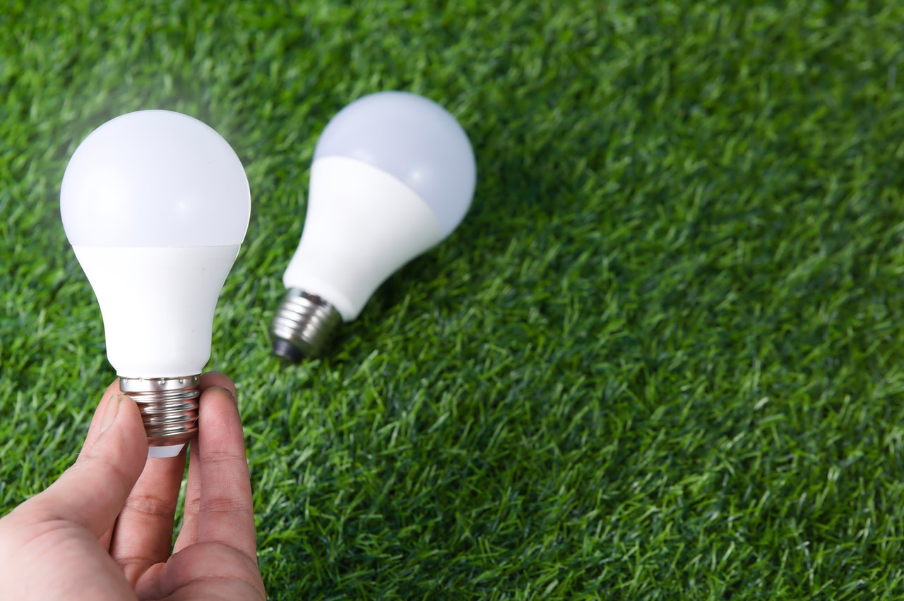 LED vs Fluorescent Lights: A Comparative Guide